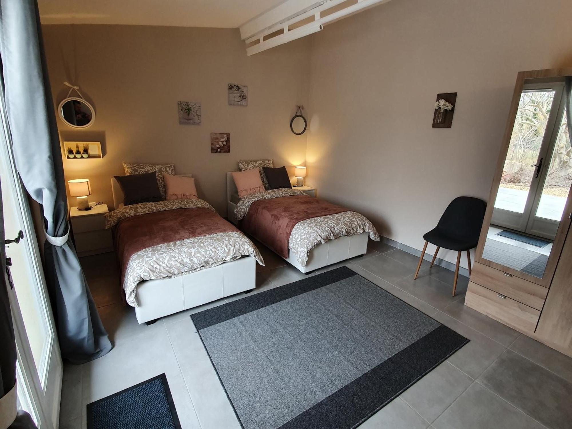 Gite Kalinka Valensole Exteriör bild